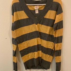 Cute mustard and grey sweater